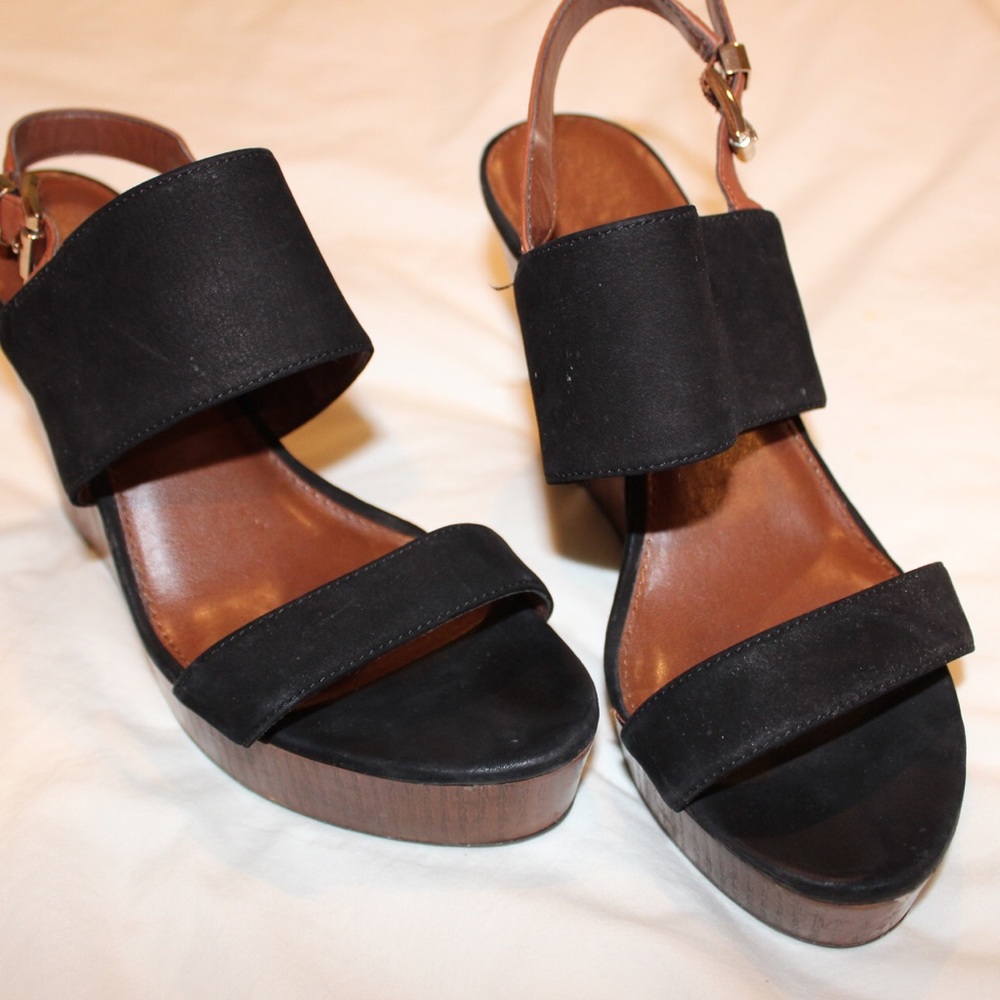 Vince Camuto Black Wedges